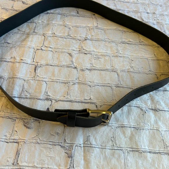 GENUINE FULL GRAIN BLACK LEATHER CHANGEABLE BUCKLE MENS CHUNKY BELT SIZE 50 - Picture 4 of 10